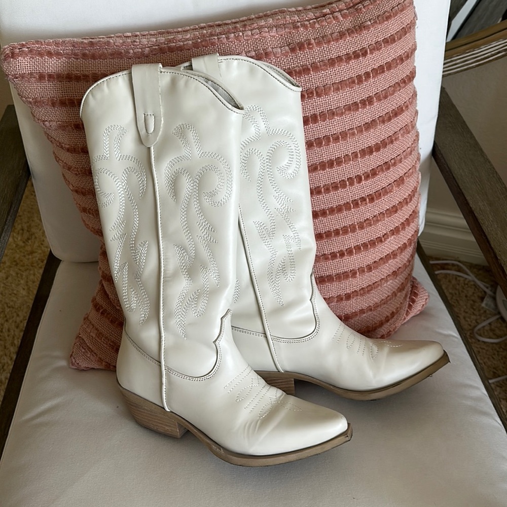 COPY - steve madden white cowboy boots